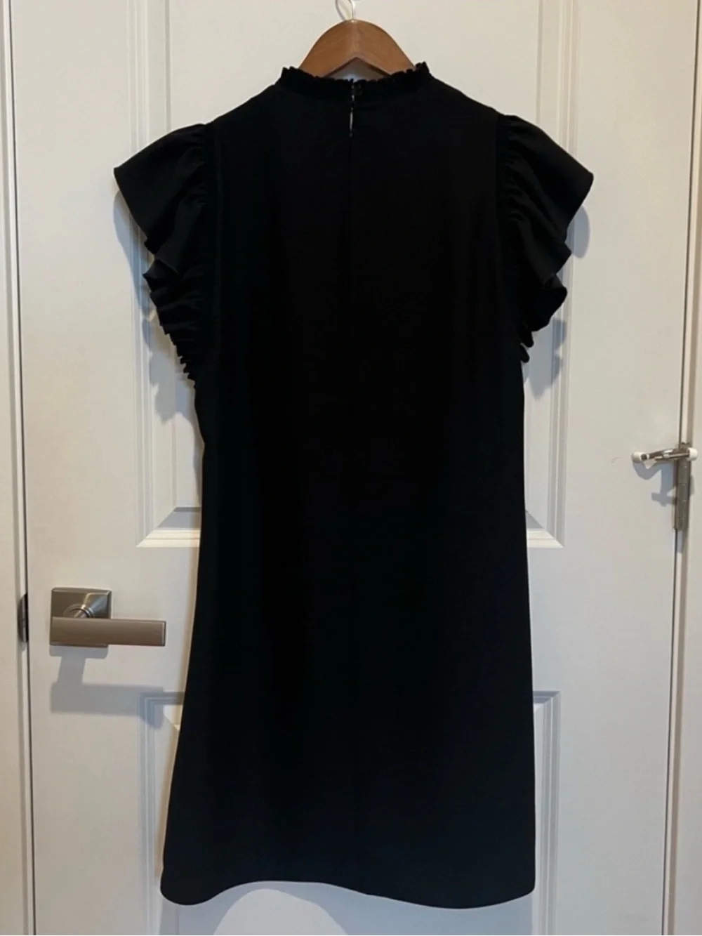 Kate Spade New York Shift Dress Flutter Sleeve Size 8 Black Classic LBD